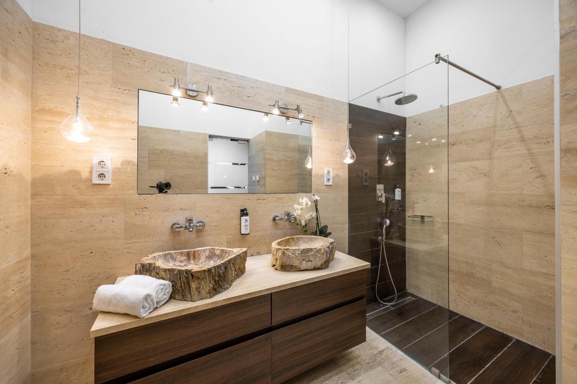 Exclusive & Charming Center W' Sauna